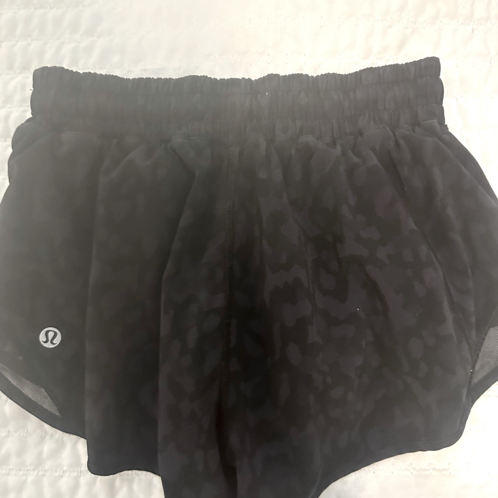 Lulu hotty hot low rise!  Size 2!